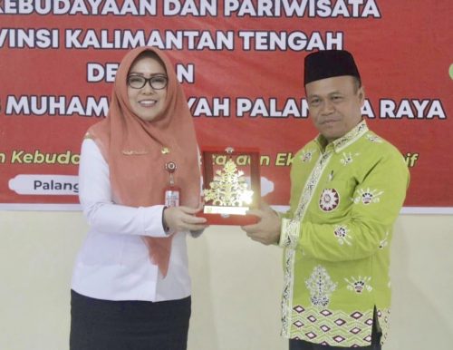 Tingkatkan Kebudayaan, Pariwisata dan Ekonomi Kreatif, Disbudpar Kalteng dan UMPR Tandatangani Perjanjian  Kerjasama