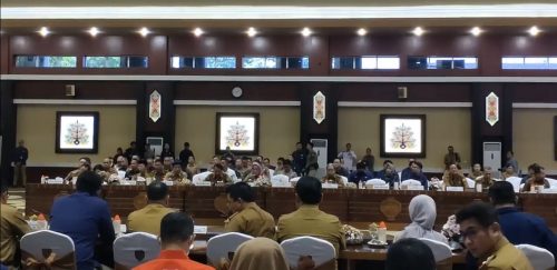 Wagub H. Edy Pratowo Minta Dukungan Bupati/ Wali Kota se Kalteng Mewujudkan Program 100 Persen 125 Desa Berlistrik di Kalteng Tahun 2024