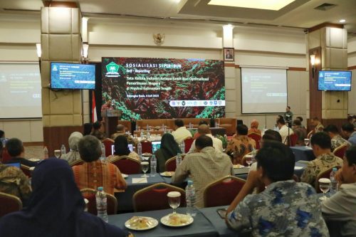 Sekda Prov. Kalteng H. Nuryakin Buka Sosialisasi Self Repoting Tata Kelola Industri Kelapa Sawit Melalui SIPERIMBUN dan Optimalisasi Penerimaan Negara