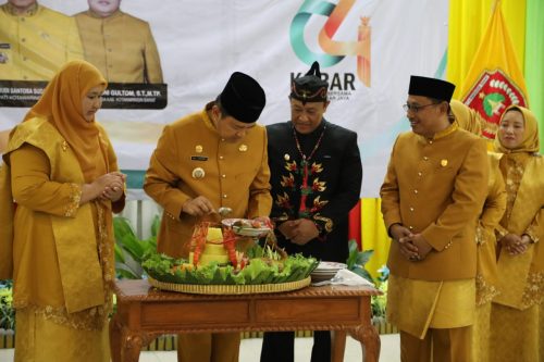 Wagub Edy Pratowo Hadiri Batomu Menyadi Selaman Peringatan Hari Jadi ke-64 Kabupaten Kotawaringin Barat