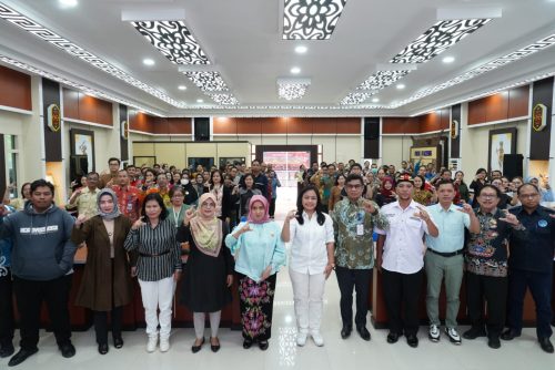 Kadiskominfosantik Agus Siswadi Buka Bimtek Peningkatan Kapasitas PPID Kalteng