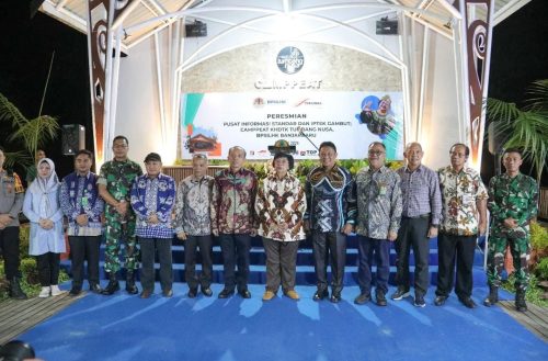 Menteri LHK Siti Nurbaya Bakar Meresmikan Pusat Informasi Standar dan IPTEK Gambut Camppeat KHDTK Tumbang Nusa, Pulang Pisau