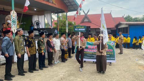 Asisten III Setda Murung Raya Lepas Pawai Ta’aruf Musyabaqah Tilawatil Qur’an Ke-X