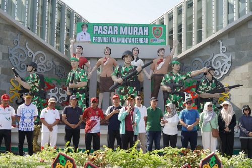 Giliran Relawan dan Pekerja Sektor Swasta Mendapatklan Sembako Gratis dari Gubenrur Kalteng H. Sugianto Sabran