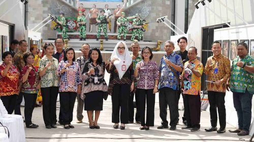 Disbudpar Prov. Kalteng Melalui UPT. Taman Budaya Kalteng Menggelar Pameran Seni Rupa Dengan Tema Nuansa Warna di Tanah Borneo