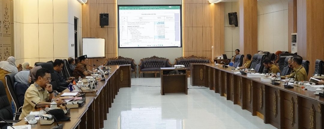 Pemkab Dan DPRD Barut Langsungkan Rapat Pembahasan RPJMD Tahun 2025-2029