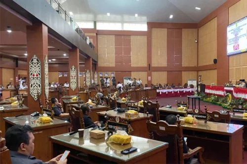 DPRD Palangka Raya Sahkan Sejumlah Raperda, Termasuk Penanganan Kemiskinan