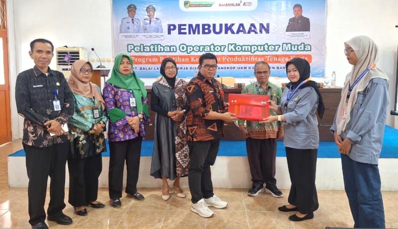 Kadisnakertranskop UKM Ungkap Pentingnya Peningkatan Kualitas Sumber Daya Manusia